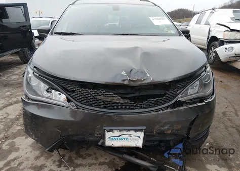 2018 Chrysler Pacifica Touring L z USA, uszkodzony, nr VIN 2C4RC1BG3JR306406